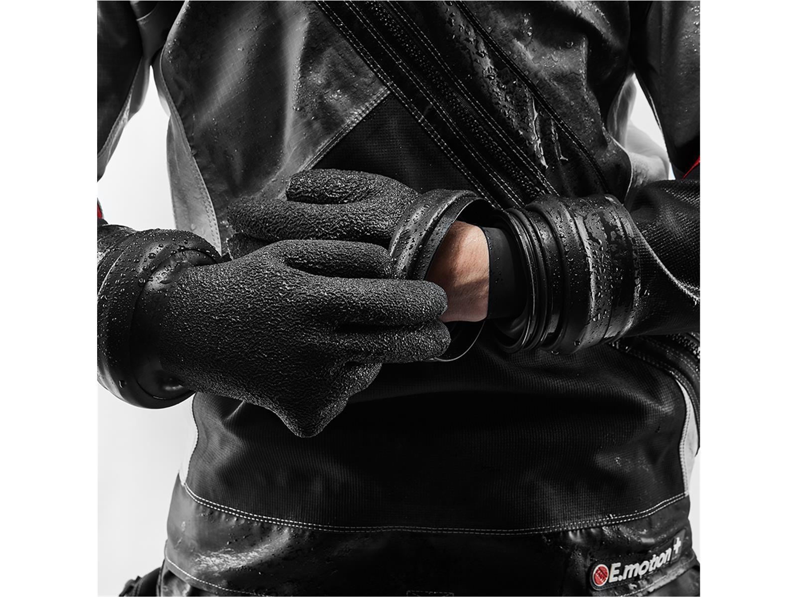 SmartDryGloves_2.jpg